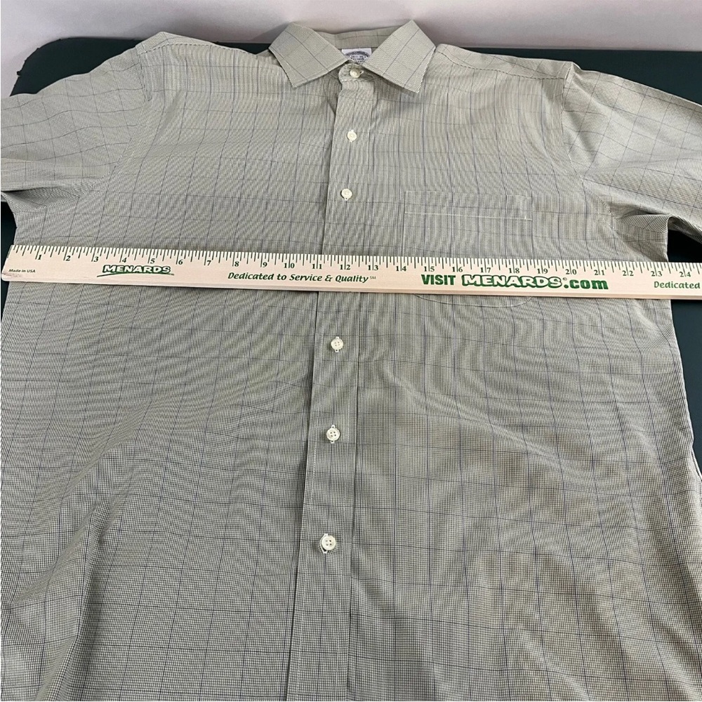 Brooks Brothers Men's Green Button Up Shirt - Size 16.5-36 (124) - Picture 5 of 10